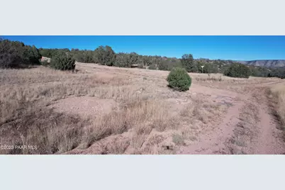 30863 W Basconia Road, Seligman, AZ 86337 - Photo 7