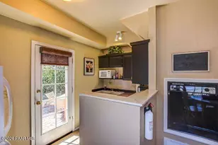 325 E Union 'the Townhouse' St, Prescott, AZ 86303 - Photo 13