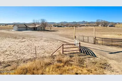 2725 W Bayberry Drive, Paulden, AZ 86334 - Photo 25