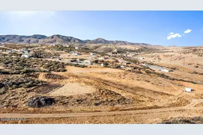 30 S Roosters Run, Dewey-Humboldt, AZ 86327 - Photo 3