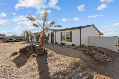 266 W Gompers Circle, Morristown, AZ 85342 - Photo 5