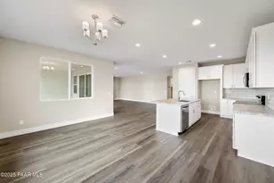 7543 E Louie Ln, Prescott Valley, AZ 86315 - Photo 17