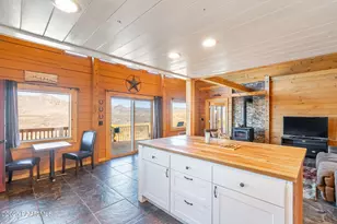 8807 S Fipsila Circle, Kirkland, AZ 86332 - Photo 17