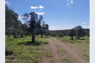 1550 W Joseph Drive, Ash Fork, AZ 86320 - Photo 1