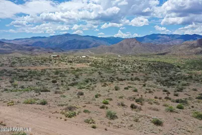 17500 S Dripping Springs Road, Mayer, AZ 86333 - Photo 13