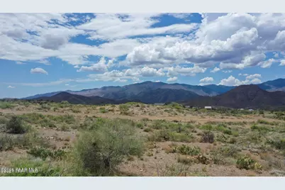 17600 S Dripping Springs Road, Mayer, AZ 86333 - Photo 5
