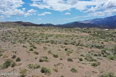 17600 S Dripping Springs Road, Mayer, AZ 86333 - Photo 9