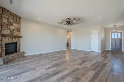 9175 E Barn Wood Lane Lane, Prescott Valley, AZ 86315 - Photo 13