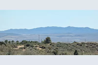 7645 W Lowell Drive, Kirkland, AZ 86332 - Photo 17