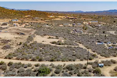 7645 W Lowell Drive, Kirkland, AZ 86332 - Photo 13