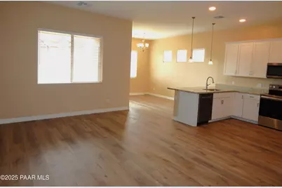 6861 E Byron Place, Prescott Valley, AZ 86314 - Photo 9