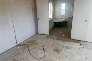 25085 Hillcrest Dr, Seligman, AZ 86337 - Photo 9