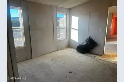 25085 Hillcrest Drive, Seligman, AZ 86337 - Photo 7