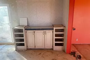 25085 Hillcrest Dr, Seligman, AZ 86337 - Photo 15