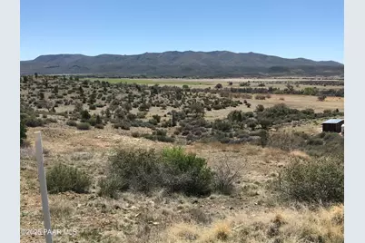 18351 S Peeples Valley Road, Peeples Valley, AZ 86332 - Photo 7