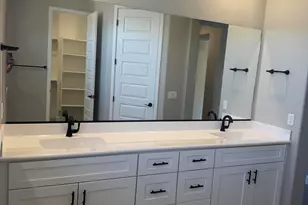 8639 N Isabella Ct, Prescott Valley, AZ 86315 - Photo 7