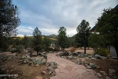 18250 S Backwoods Trail, Kirkland, AZ 86332 - Photo 7