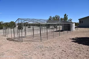 26360 Solano Dr, Seligman, AZ 86337 - Photo 31