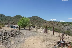 10570 W Cherry Creek Rd, Dewey-Humboldt, AZ 86327 - Photo 17