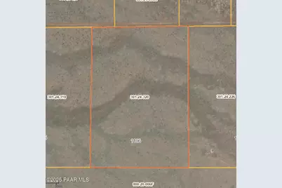 1106 Sierra Verde Ranch, Seligman, AZ 86337 - Photo 1