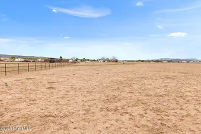25755 N Matli Lane, Paulden, AZ 86334 - Photo 9