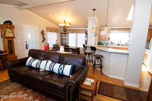 6379 County Rd 61N, Saint Johns, AZ 85936 - Photo 9