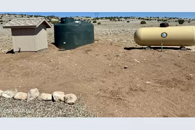 51880 N Gold Plains Road, Seligman, AZ 86337 - Photo 11