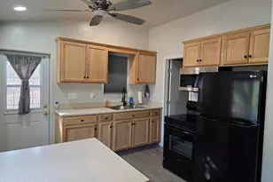 8280 S Breezy Pine Rd, Mayer, AZ 86333 - Photo 9