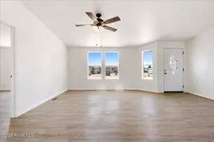 24175 N Los Angeles St, Paulden, AZ 86334 - Photo 7