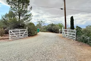 9495 E Marilyn Ln, Dewey-Humboldt, AZ 86327 - Photo 25