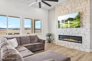 6829 E Sapphire Ln, Prescott Valley, AZ 86315 - Photo 9