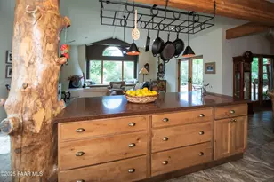 770 S Grisby Rd, Skull Valley, AZ 86338 - Photo 11