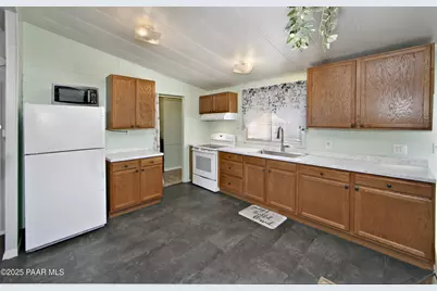 1415 Purple Sage Drive, Chino Valley, AZ 86323 - Photo 9