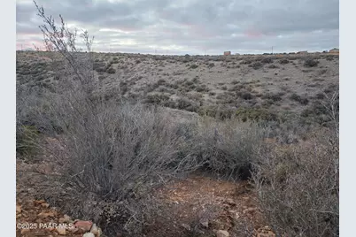 9790 E Antrim Road, Dewey-Humboldt, AZ 86327 - Photo 1
