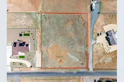 9337 E Pronghorn Lane, Prescott Valley, AZ 86315 - Photo 3