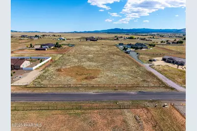 9337 E Pronghorn Lane, Prescott Valley, AZ 86315 - Photo 13