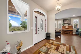 930 S Kerasi Ct, Dewey-Humboldt, AZ 86327 - Photo 9