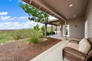 930 S Kerasi Ct, Dewey-Humboldt, AZ 86327 - Photo 7