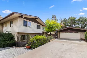 707 Apache Dr, Dewey-Humboldt, AZ 86327 - Photo 1