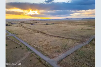 10798 E Dawn To Milky Way, Prescott Valley, AZ 86315 - Photo 5