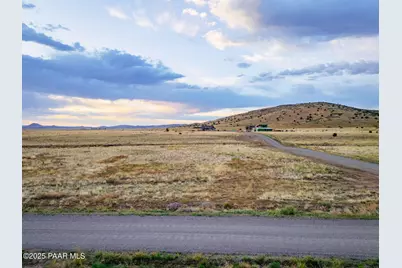 10798 E Dawn To Milky Way, Prescott Valley, AZ 86315 - Photo 13