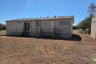 42650 N Wayne Rd, Ash Fork, AZ 86320 - Photo 11
