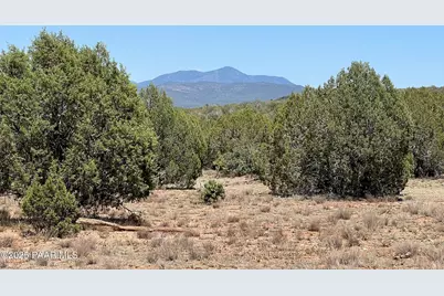 39303 N Bullock Road, Ash Fork, AZ 86320 - Photo 1
