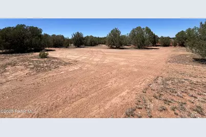 39303 N Bullock Road, Ash Fork, AZ 86320 - Photo 5