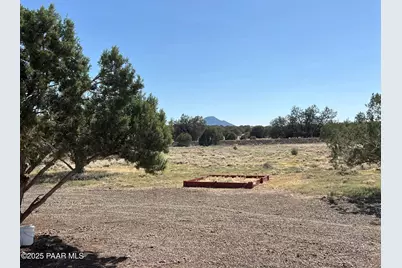 9188 W Gleed Station Road, Ash Fork, AZ 86320 - Photo 11