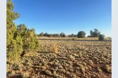 349Sw Rocky Top Road, Seligman, AZ 86337 - Photo 3