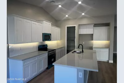 8679 N Suzanna Drive, Prescott Valley, AZ 86315 - Photo 13