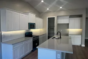 8679 N Suzanna Dr, Prescott Valley, AZ 86315 - Photo 13