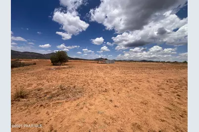 1100C S Iron Springs Road, Skull Valley, AZ 86338 - Photo 11