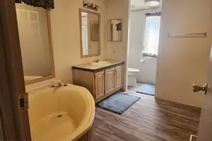 18414 S Frontier Rd, Peeples Valley, AZ 86332 - Photo 13